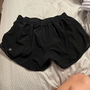Lululemon hotty hot shorts size 10
